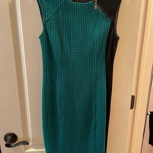 Nanette Lepore zipper neck stylish green and black sheath dress